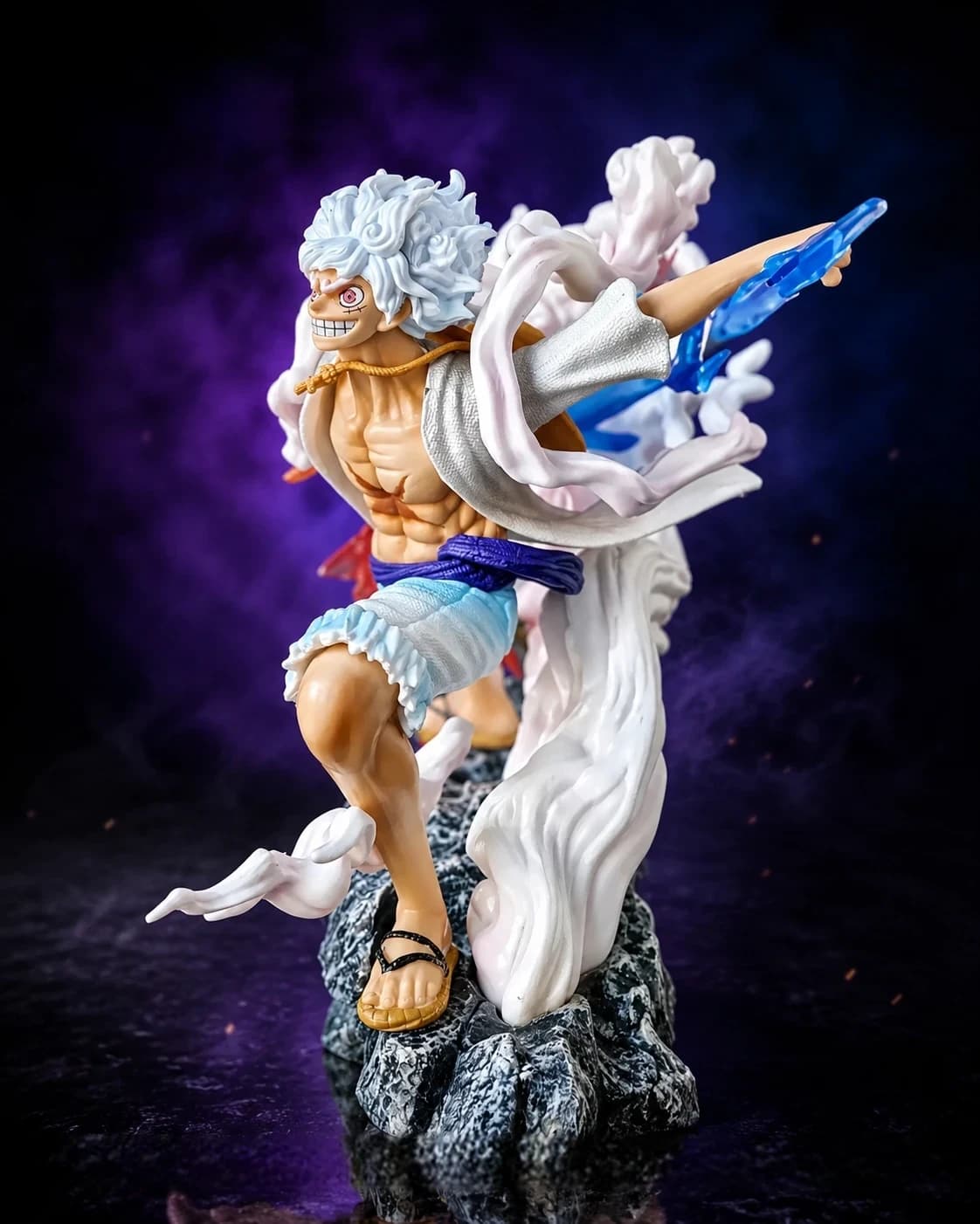 Luffy Gear 5 Figure – Dynamic One Piece Collectible with Lightning & Smoke Effects